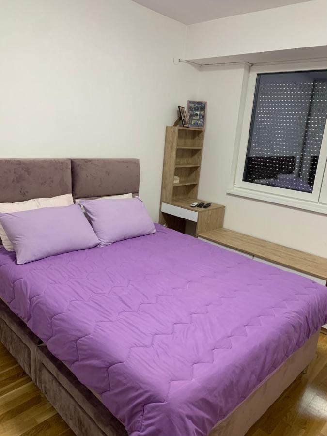 Pink Modern Apartment Skopje Eksteriør billede