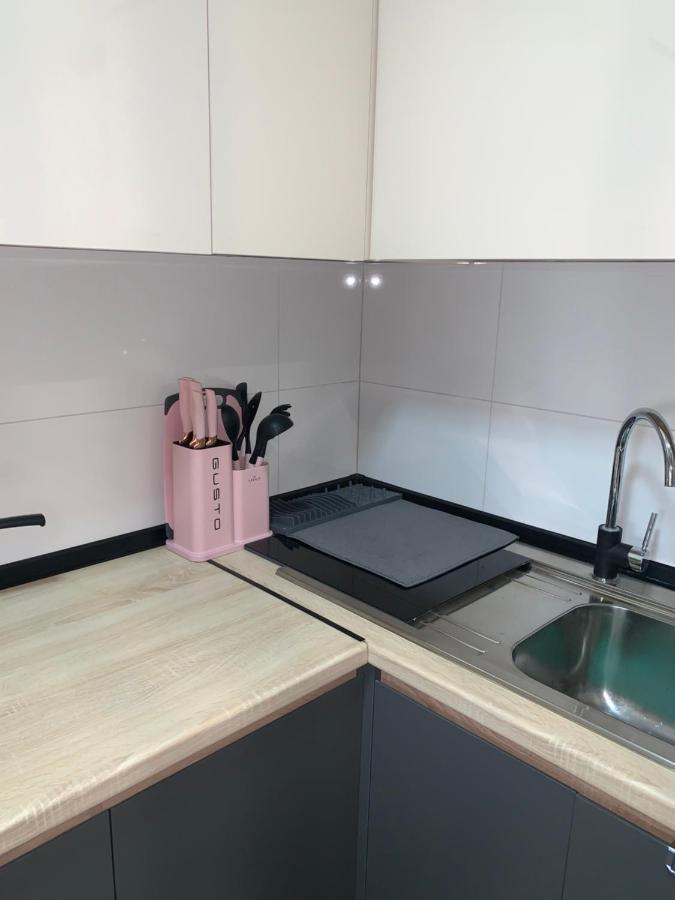 Pink Modern Apartment Skopje Eksteriør billede
