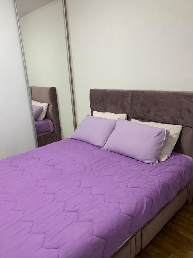 Pink Modern Apartment Skopje Eksteriør billede